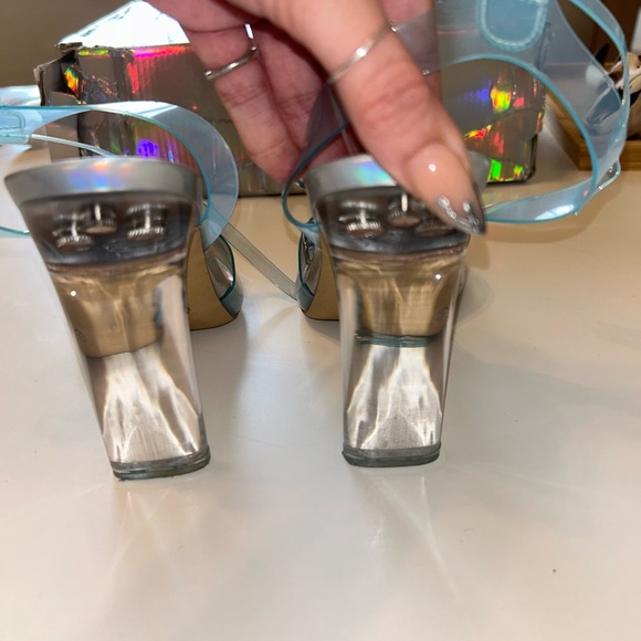 Disney x Aldo Glass Slippers - Picture 4 of 6